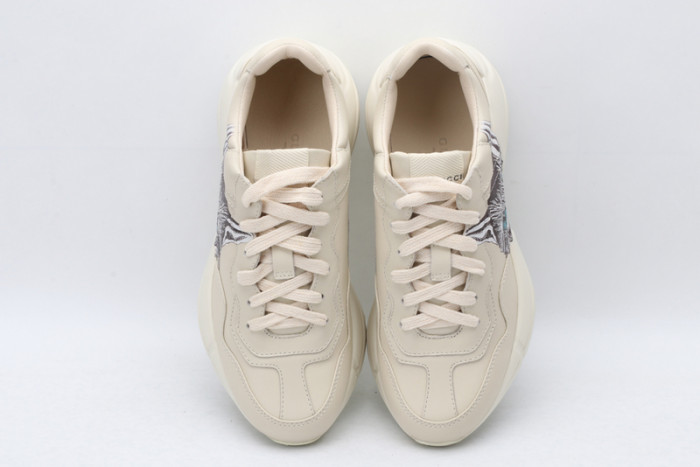 G*u*i* rhyton sneaker