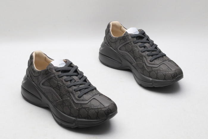 G*u*i* rhyton sneaker