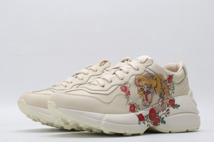 G*u*i* rhyton sneaker