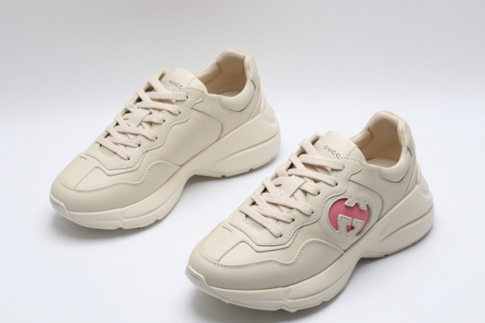 G*u*i* rhyton sneaker