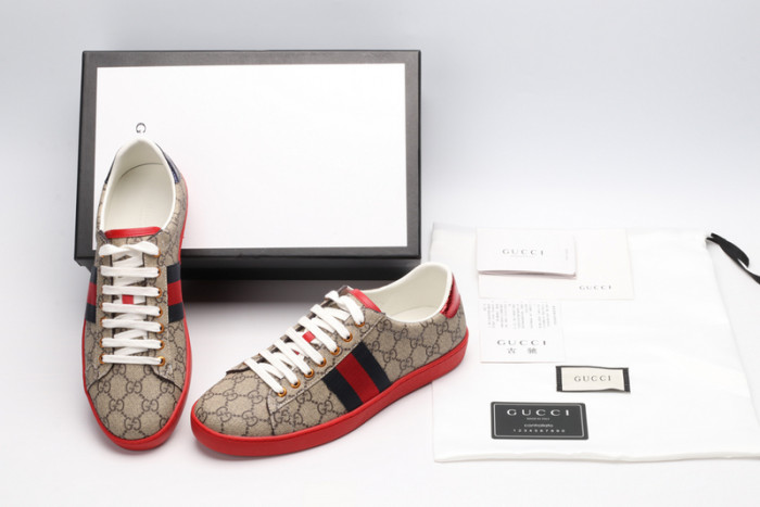 G*u*i* ace sneaker