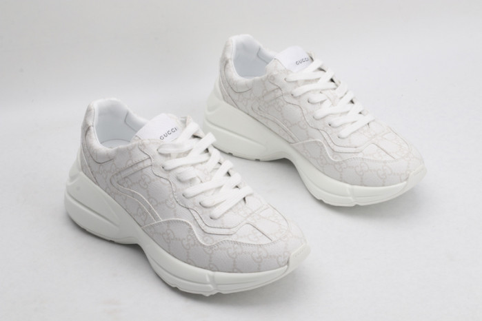 G*u*i* rhyton sneaker