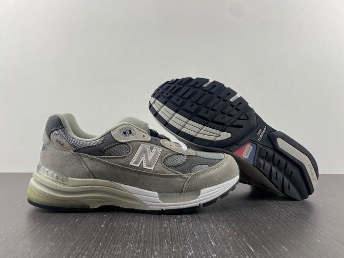Bape x New Balance 2002R M2002RHO DFY16