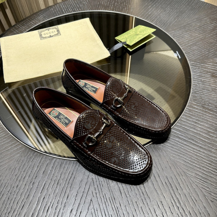 G*u*i* loafers gc183