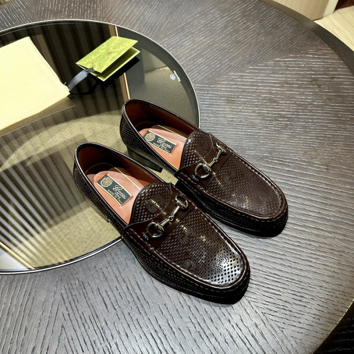 G*u*i* loafers gc183