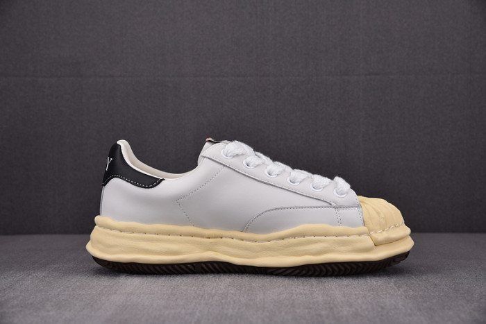 Ma*s*n mihara yasuhiro sneaker mmys45