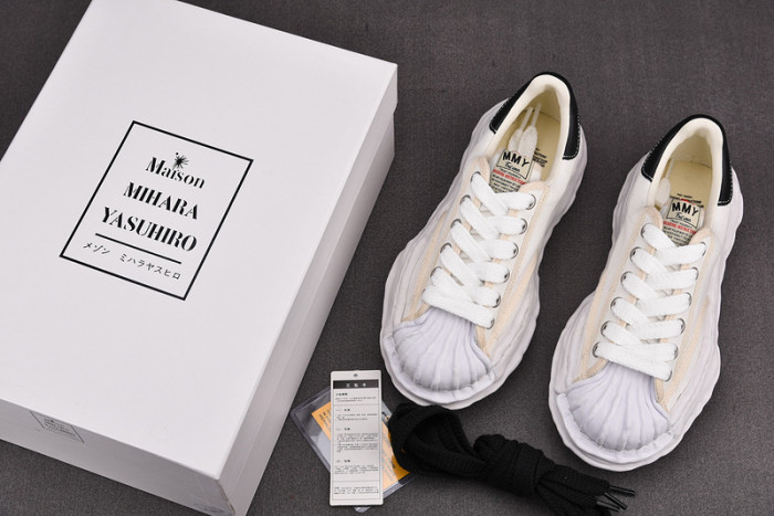 Ma*s*n mihara yasuhiro sneaker mmys04