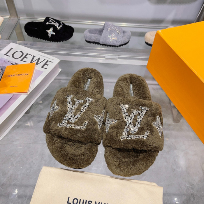 L&V sandal 103