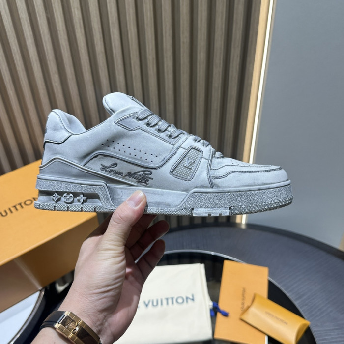 LV snekaers L0000487