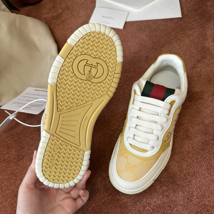 G*u*i* sneaker gc186