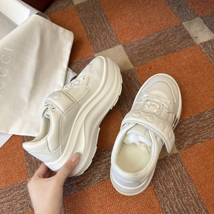 G*u*i* sneaker gc140