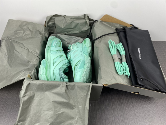 Balenciaga track W3FE3 3800