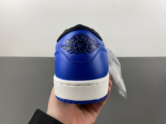 Air Jordan 1 Retro Low