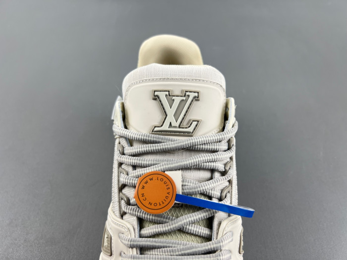 LV snekaers L0000531