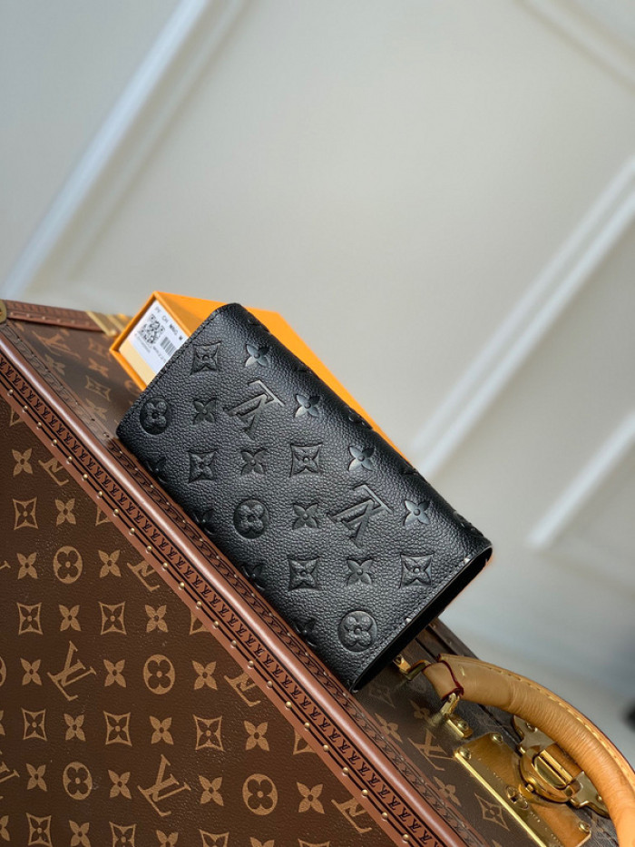 L&V WALLET WA16