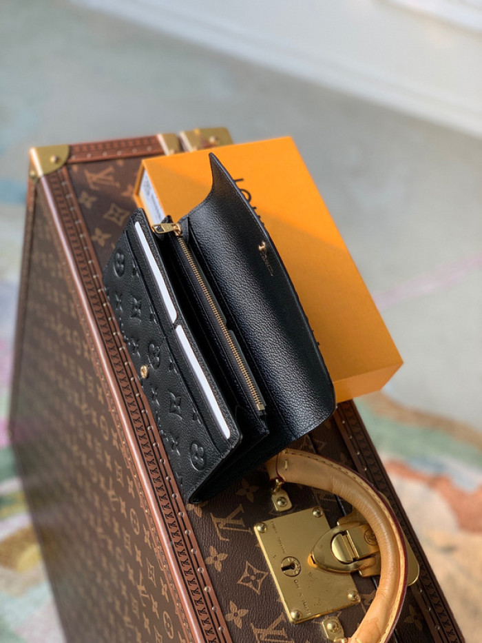 L&V WALLET WA16