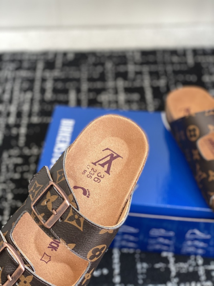 B1RKENSTOCK Sandals BK09