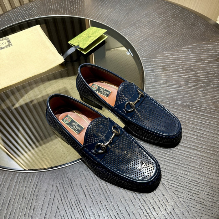 G*u*i* loafers gc185